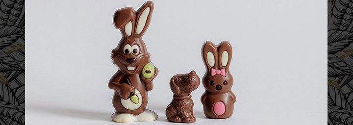 Petits chocolats de Pâques et décorations de Pâques au chocolat